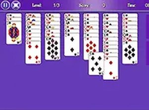 Queenie Solitaire Card Game