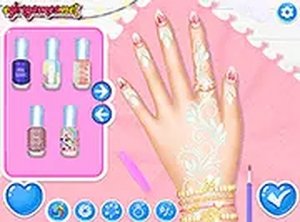 Princesses Manicure Experts Dress Up Game